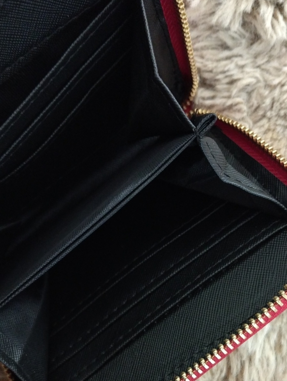 Red Wallet - Picture 6 of 8